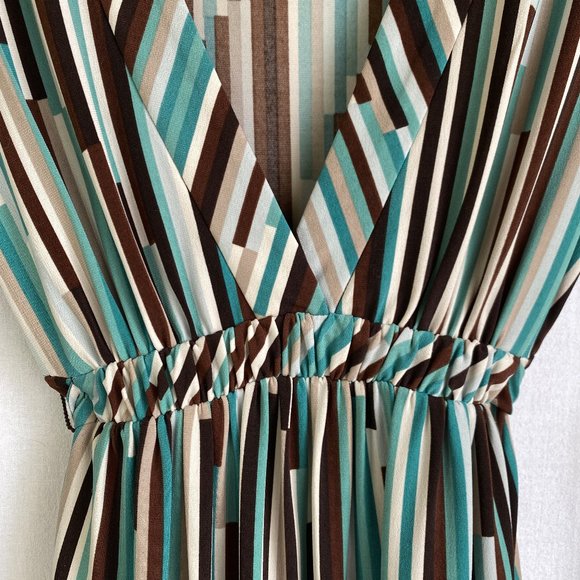 BCBGMAXAZRIA Stripe deep v-neck Dress, S - Picture 4 of 7